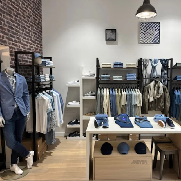 boutique de prêt-à-porter à Versailles dans les Yvelines 78